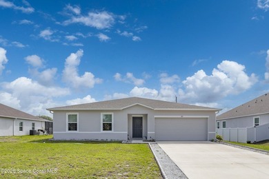 Just reduced - Your Dream Home Awaits in Bayside Lakes!This - photo 1