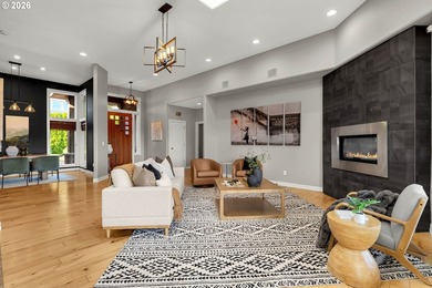 A stunning Custom Ranch Home with unobstructed Mt. Hood & - photo 9
