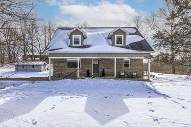 (private lake, pond, creek) Home Sale Pending in Anderson Indiana