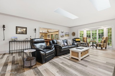Gorgeous completely renovated home on one floor inside the gates - photo 13