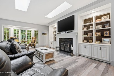 Gorgeous completely renovated home on one floor inside the gates - photo 14