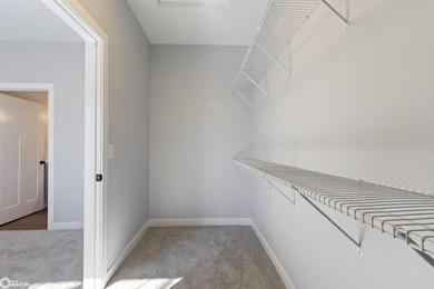 Welcome to Your Dream Home! Discover effortless luxury in this - photo 22