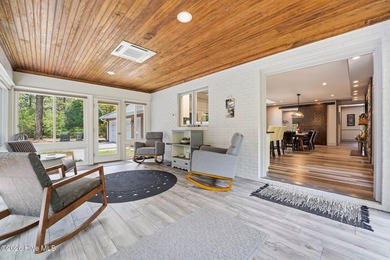 Gorgeous completely renovated home on one floor inside the gates - photo 24