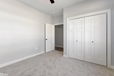 Welcome to Your Dream Home! Discover effortless luxury in this - photo 26