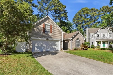 Enjoy peaceful lagoon views and an open-concept home, ideally - photo 32