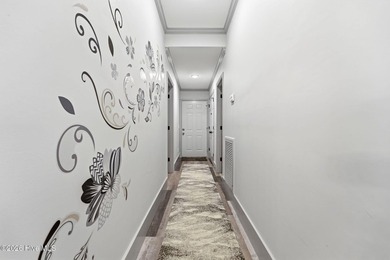 Gorgeous completely renovated home on one floor inside the gates - photo 32