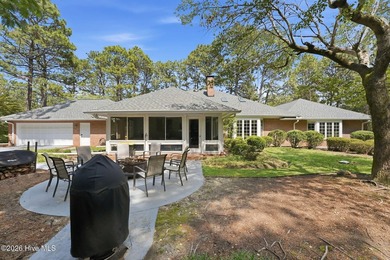 Gorgeous completely renovated home on one floor inside the gates - photo 49