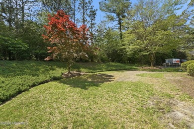 Gorgeous completely renovated home on one floor inside the gates - photo 50