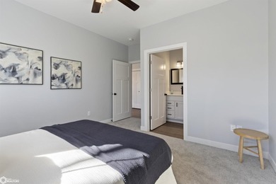 Welcome to Your Dream Home! Discover effortless luxury in this - photo 17