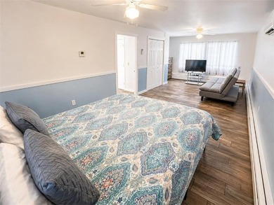 This attractive contemporary raised ranch in popular Eastward - photo 18