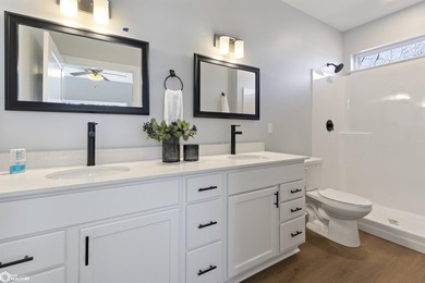 Welcome to Your Dream Home! Discover effortless luxury in this - photo 21
