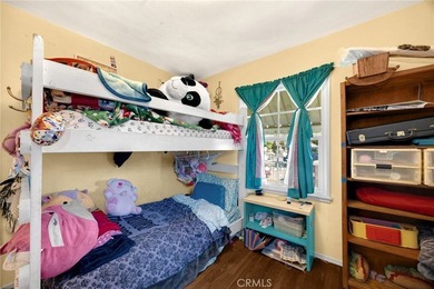 SINGLE-STORY, CORNER LOT home located in a quiet neighborhood in - photo 24