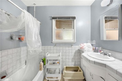 SINGLE-STORY, CORNER LOT home located in a quiet neighborhood in - photo 25