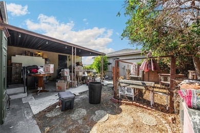 SINGLE-STORY, CORNER LOT home located in a quiet neighborhood in - photo 29