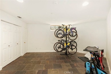 Welcome to this beautifully updated, move-in ready townhouse - photo 35