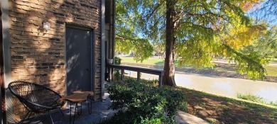 (private lake, pond, creek) Condo For Sale in Farmers Branch Texas