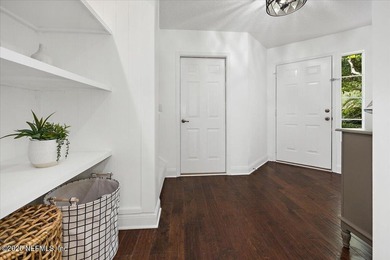 Turnkey in Sawgrass Country Club- this 4 bedroom, 2.5 bath home - photo 4