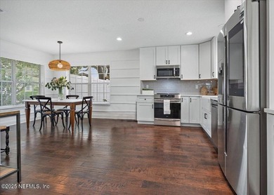 Turnkey in Sawgrass Country Club- this 4 bedroom, 2.5 bath home - photo 6