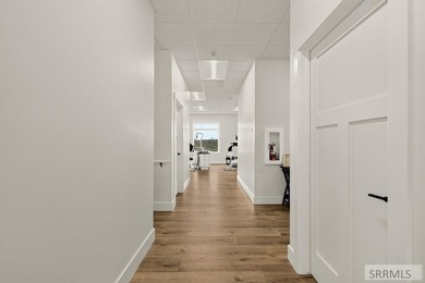 Exceptional opportunity to own a modern, professionally designed - photo 11