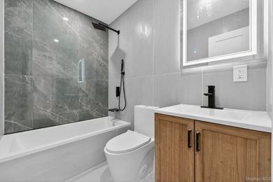 Space, style & modern luxury come together at 114-20-149th - photo 13