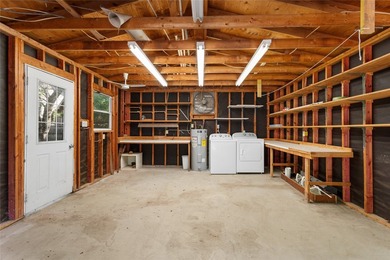 Escape to lake life with this 2 bedroom, 1 bath home near Lake - photo 21
