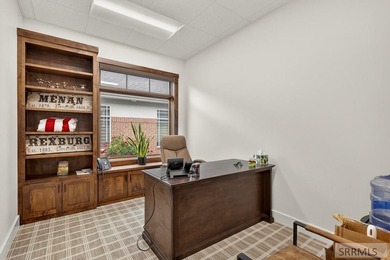 Exceptional opportunity to own a modern, professionally designed - photo 23