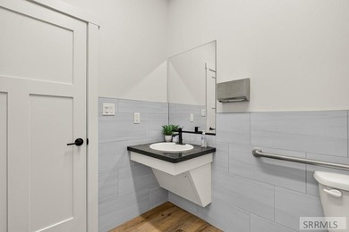 Exceptional opportunity to own a modern, professionally designed - photo 26