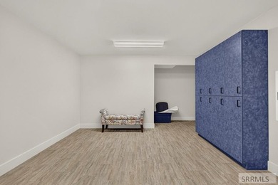Exceptional opportunity to own a modern, professionally designed - photo 41
