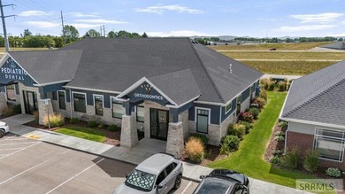 Exceptional opportunity to own a modern, professionally designed - photo 48