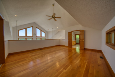 Amazing Lake Front House on 6.5 Acres with a Great View! - photo 24