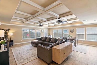 Welcome to 1121 Blackbuck Lane! Right when you step through the - photo 2
