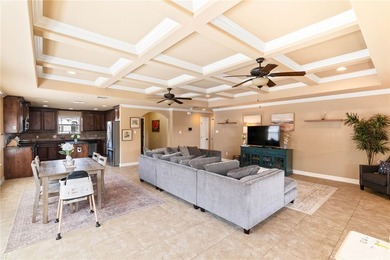 Welcome to 1121 Blackbuck Lane! Right when you step through the - photo 4