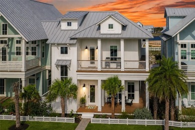 A REMARKABLE LAKESIDE RETREAT IN THE HEART OF CINNAMON SHORE - photo 1