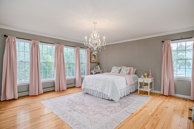 Ideally situated on a quiet cul-de-sac of similar fine homes - photo 16