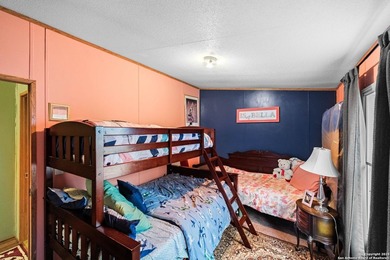 Welcome to this stunning double-wide manufactured home in Canyon - photo 22