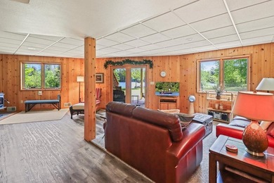 KILLARNEY LAKE PRIVACY. Gorgeous custom-built 3 bedroom, 2.5 - photo 25