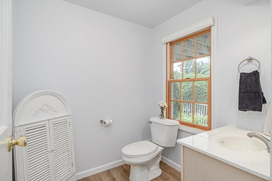 Ideally situated on a quiet cul-de-sac of similar fine homes - photo 31