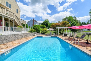 Ideally situated on a quiet cul-de-sac of similar fine homes - photo 32