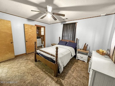 Welcome to lake life at 2067 Pecan Grove Road in Woodville - photo 33