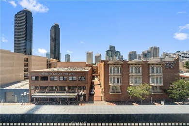 Stunning Turn-Key Corner Condo in the Heart of San Diego's - photo 33