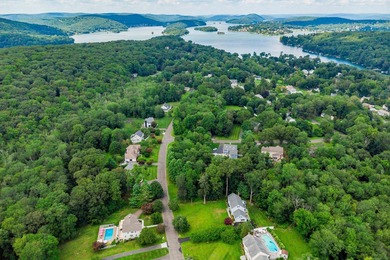 Ideally situated on a quiet cul-de-sac of similar fine homes - photo 38