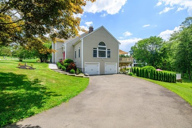 Ideally situated on a quiet cul-de-sac of similar fine homes - photo 40
