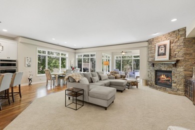 Live simply without sacrificing luxury in this supremely located - photo 4