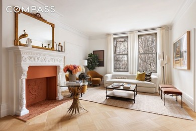 Key to Gramercy Park Residence 3W is a beautifully renovated - photo 2