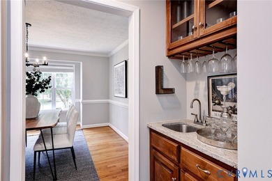 Experience refined living in this well-appointed 5-bedroom, 3 - photo 16