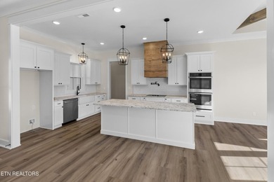 Elegant 3 Bedroom, 2 Bathroom Home with High end finishes and - photo 16