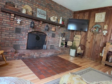 Generational land-First time on the market! Custom built family - photo 18