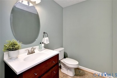 Experience refined living in this well-appointed 5-bedroom, 3 - photo 20