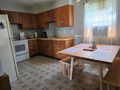 Generational land-First time on the market! Custom built family - photo 20