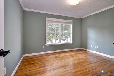 Experience refined living in this well-appointed 5-bedroom, 3 - photo 21